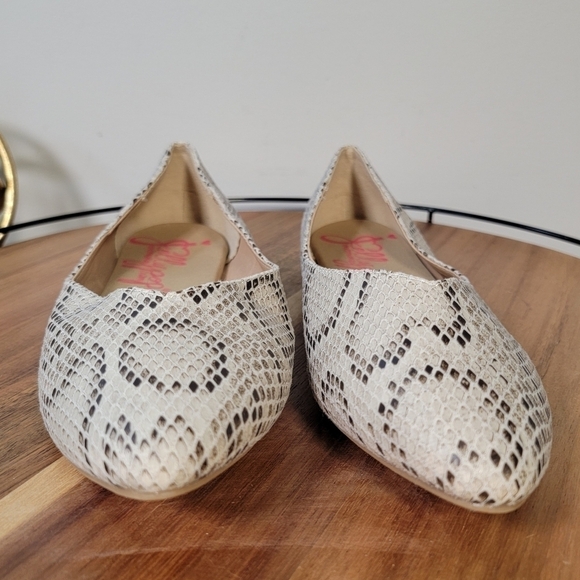 Jellypop Donnica Snakeskin Print Pointed Toe Ballet Flats Size 9 - Picture 16 of 17
